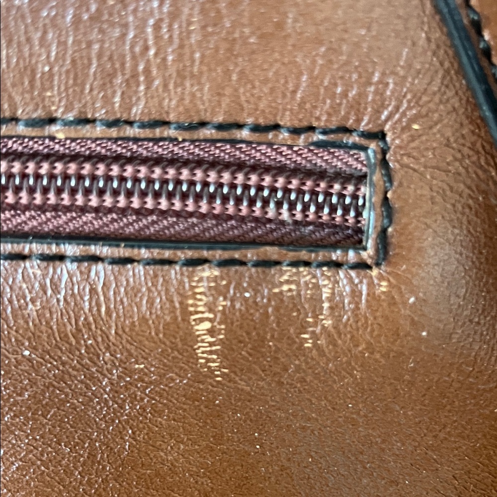 Etienne Aigner Rich Brown Leather Shoulder Bag - Picture 10 of 16